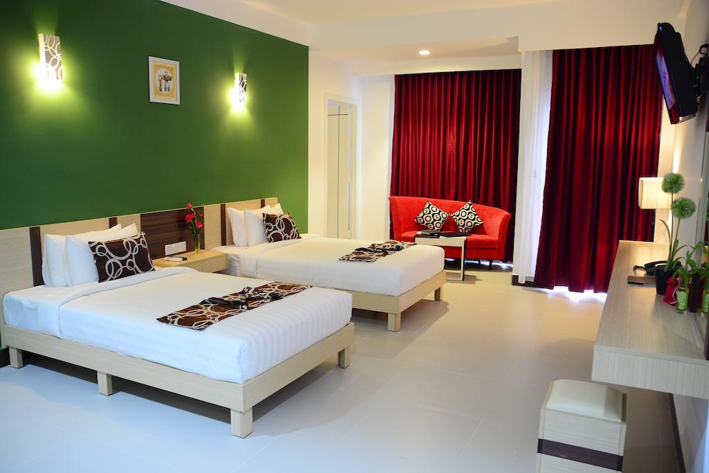 Moon Julie Hotel Sihanoukville Dış mekan fotoğraf