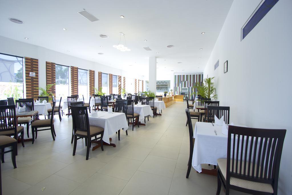 Moon Julie Hotel Sihanoukville Dış mekan fotoğraf